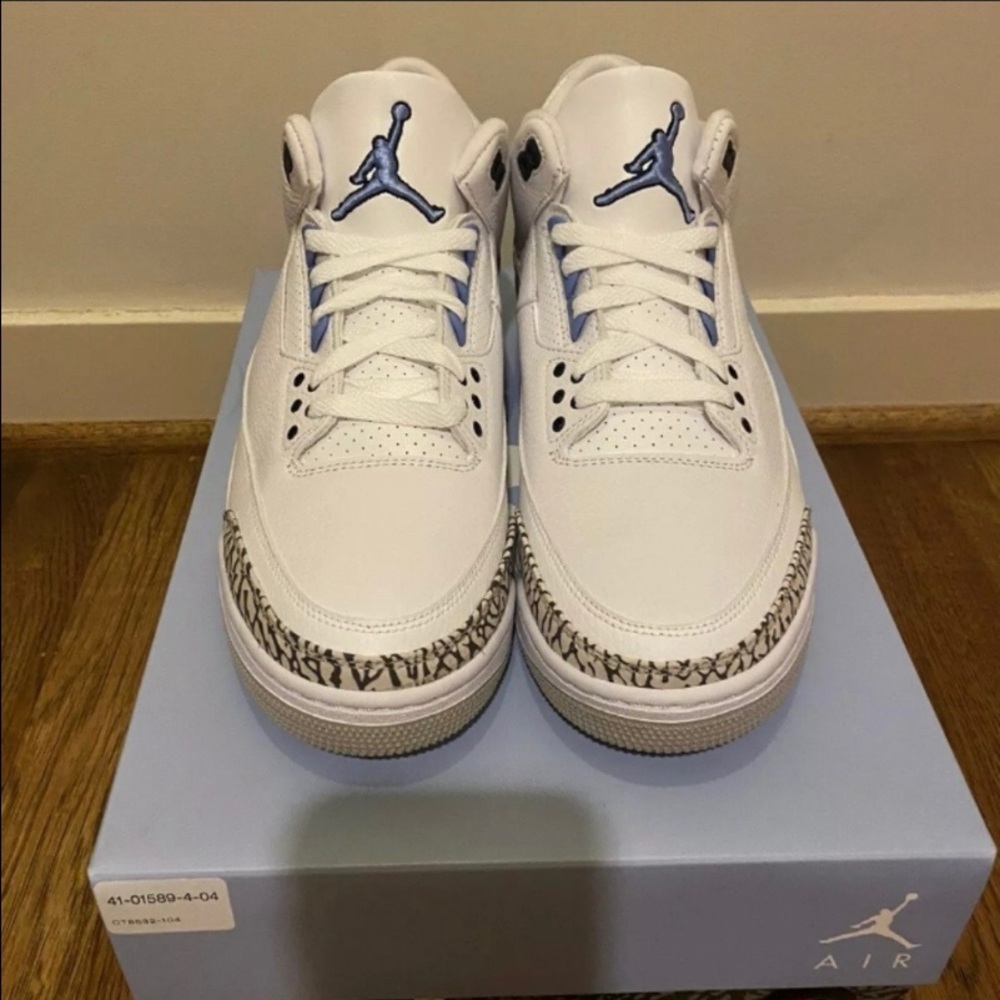 Air Jordan 3 Retro 'UNC'